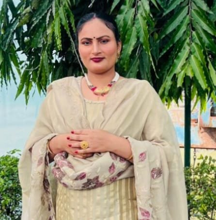 Rajdeep Kaur - Co-Founder of Vellanza Perfumes